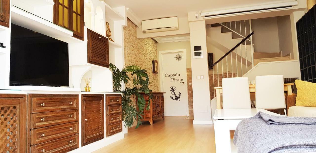 Apartamento Duplex Frente Al Mar Paseo Maritimo Torremolinos Apartment Exterior photo