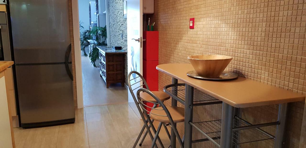 Apartamento Duplex Frente Al Mar Paseo Maritimo Torremolinos Apartment Exterior photo