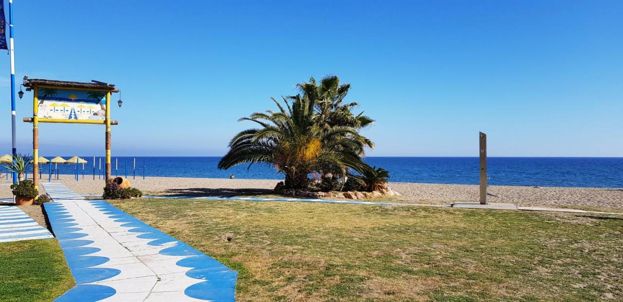 Apartamento Duplex Frente Al Mar Paseo Maritimo Torremolinos Apartment Exterior photo